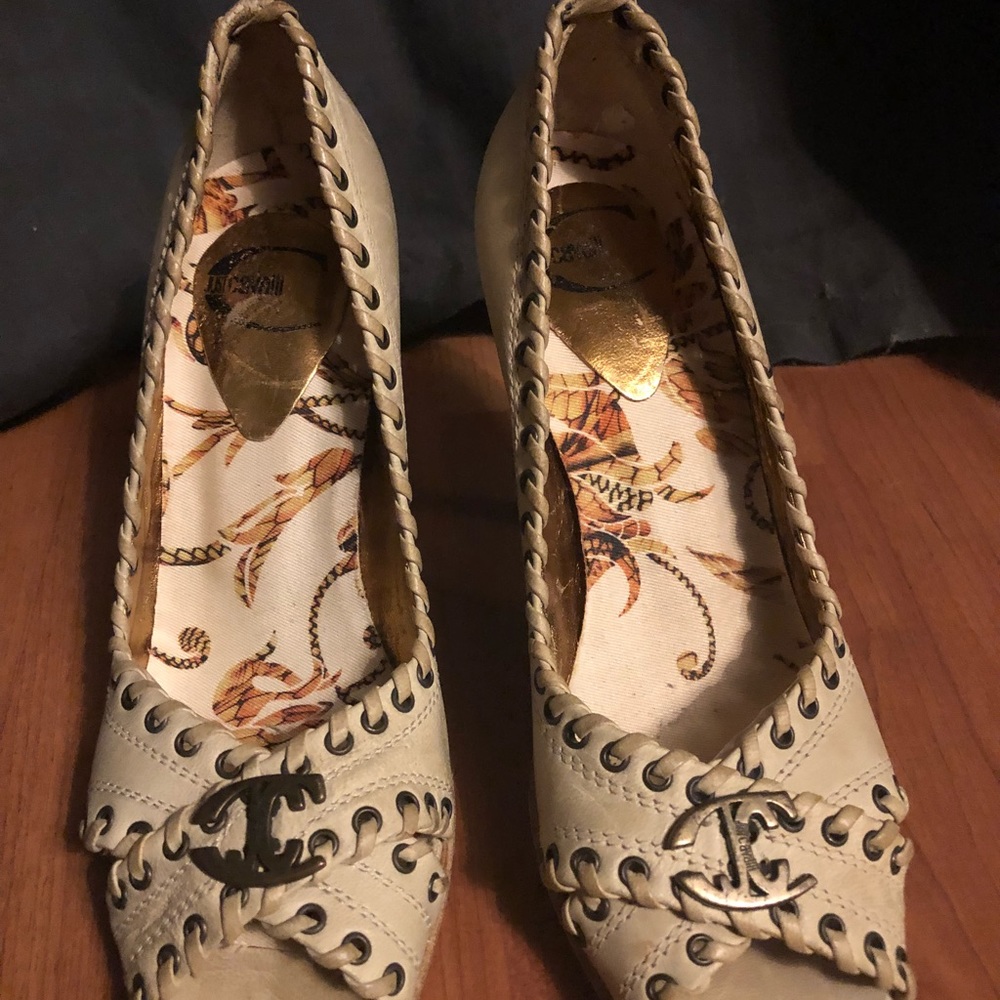 Roberto Cavalli peep toe pump